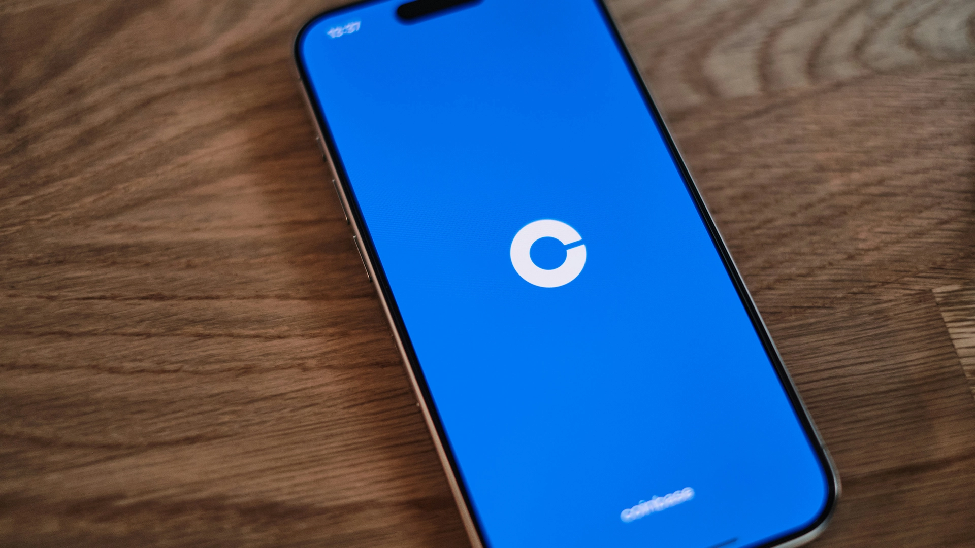 Coinbase, Çalışanların Büyük Veri Hırsızlık Girişiminde Rüşvet Aldığını İddia Ediyor