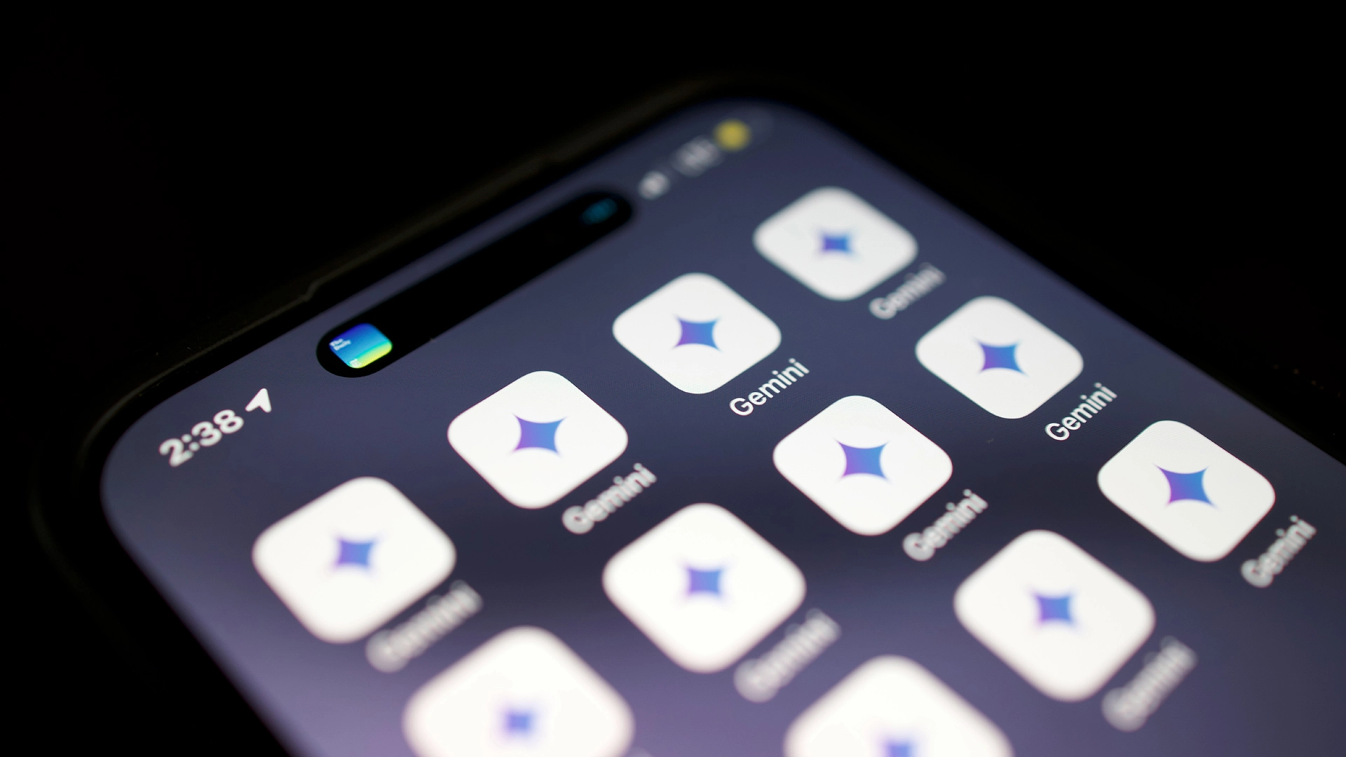 Hackerlar, Google Gemini’yi Sahte Güvenlik Uyarıları Yaymaya Kandırıyor