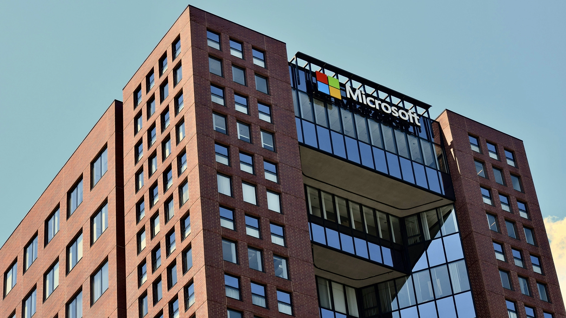 Microsoft, İş Gücünün %4’ünü Olusturan 9.000 Çalışanını İşten Çıkaracak
