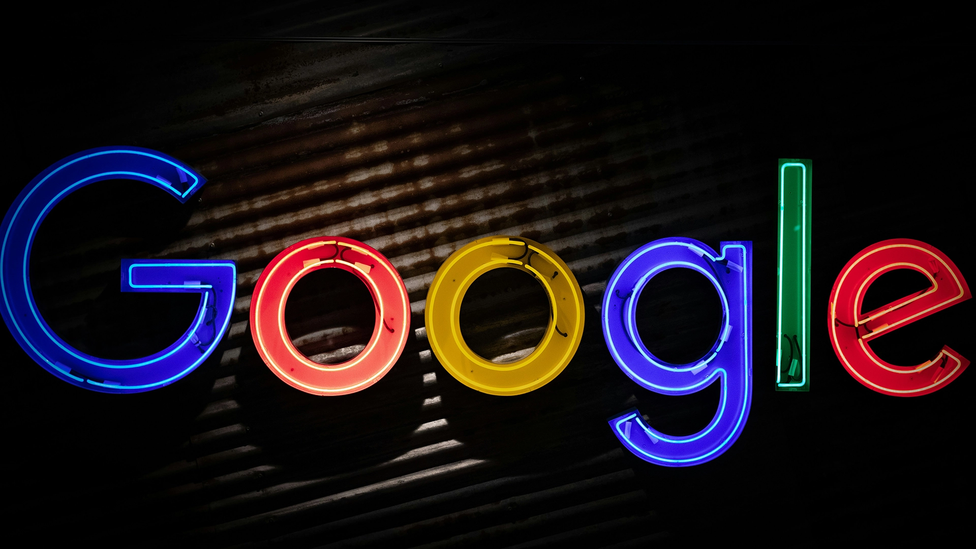 Google, AI İncelemeleri Nedeniyle AB’de Rekabet İhlali Şikayetiyle Karşı Karşıya