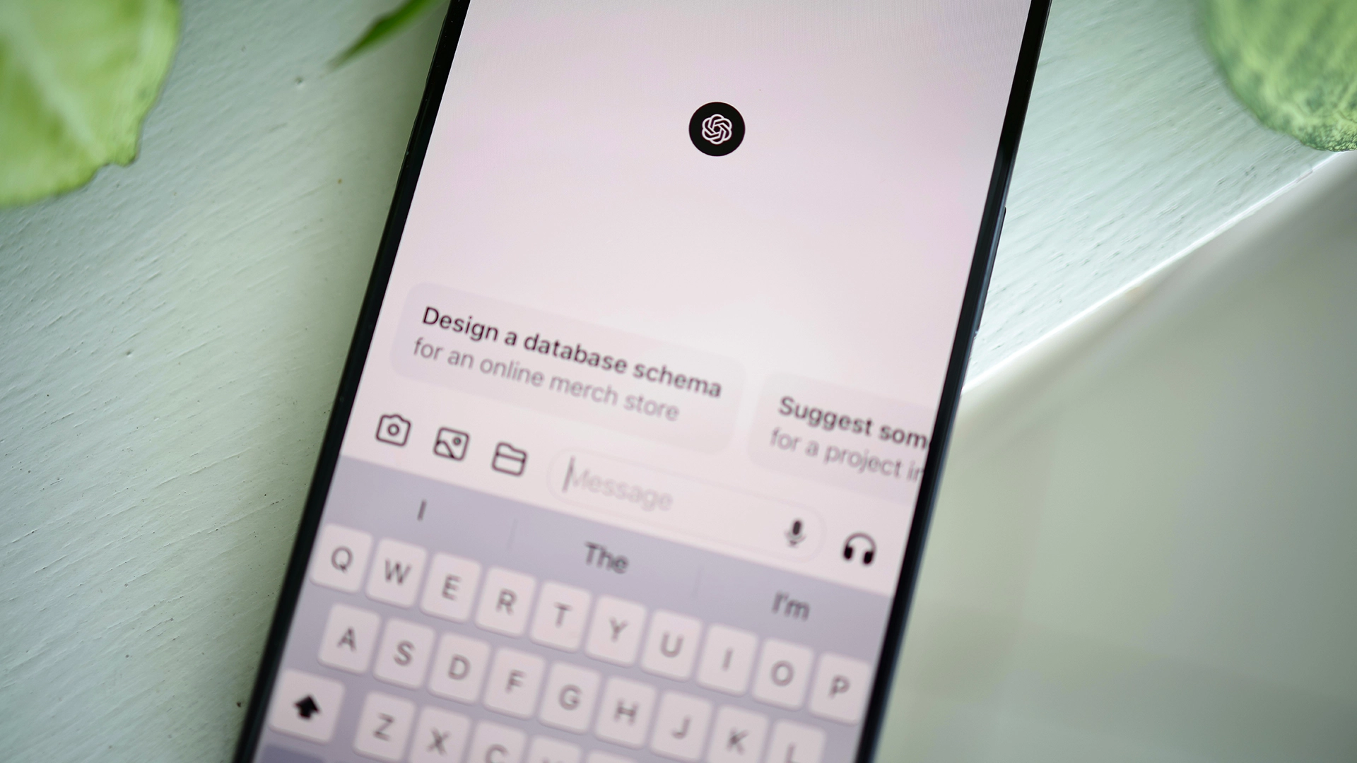 OpenAI, Tepkilerin Ardından GPT-4o Erişimini Geri Getiriyor ve Kullanıcıların Modelleri Seçmelerine İzin Veriyor