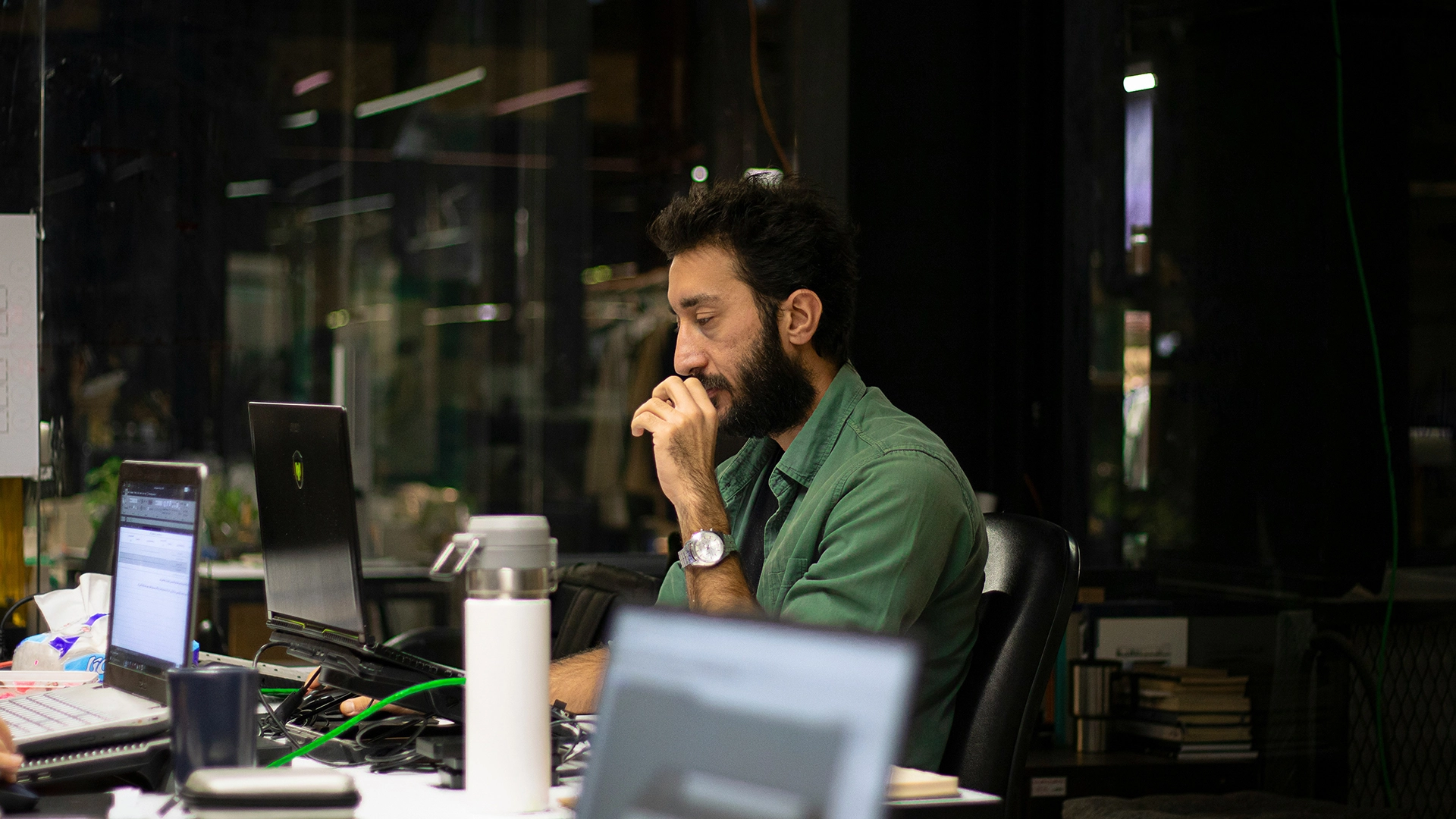 İngiltere’deki Şirketlerin Üçte Biri, Çalışanları ‘Bossware’ Kullanarak İzliyor