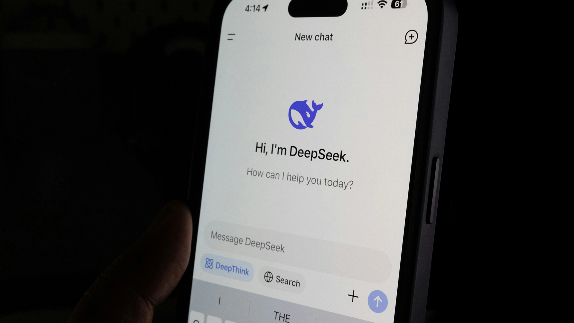 DeepSeek AI Modeli Övüldü Ancak Güvenlik Hataları Endişe Yarattı